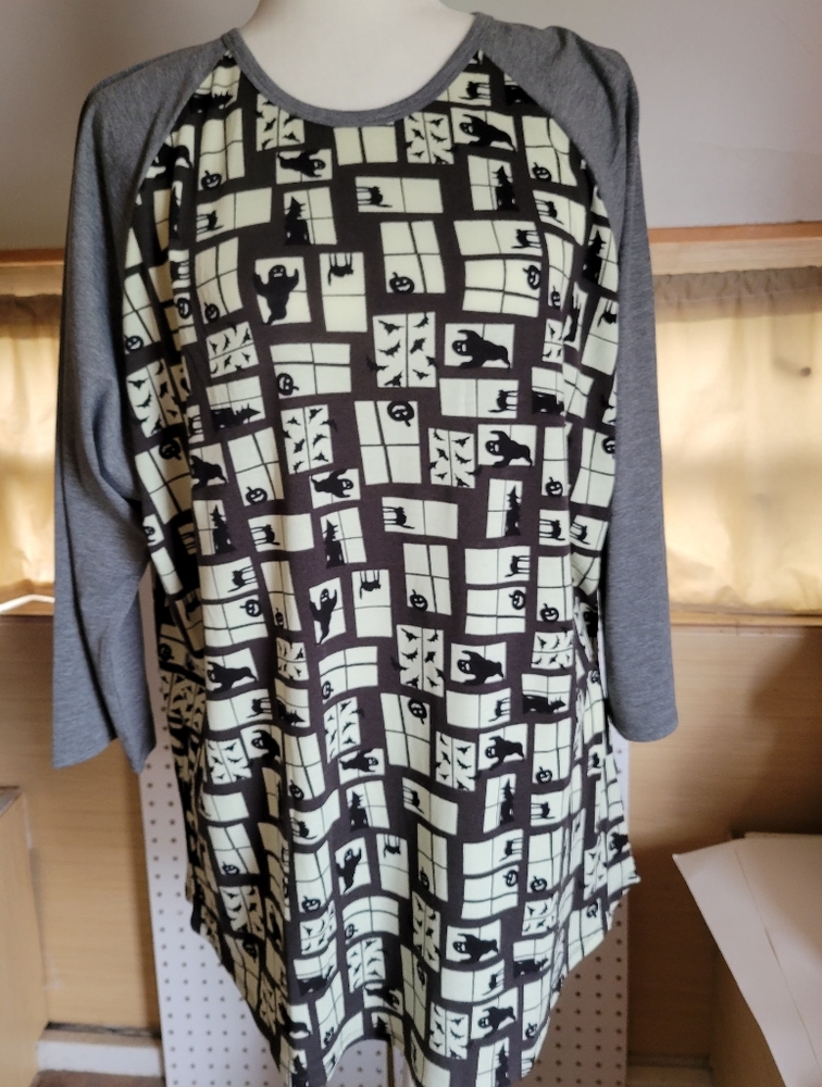 Lularoe 3XL Halloween 3/4 length sleeve Tee Tshirt ghosts‎ NWOT